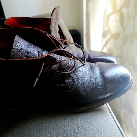 London dress shoe make of 100% leather - Picture 3 of 10